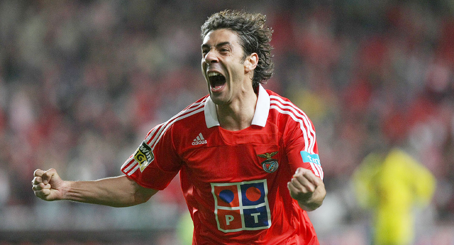 Rui Costa a festejar durante jogo