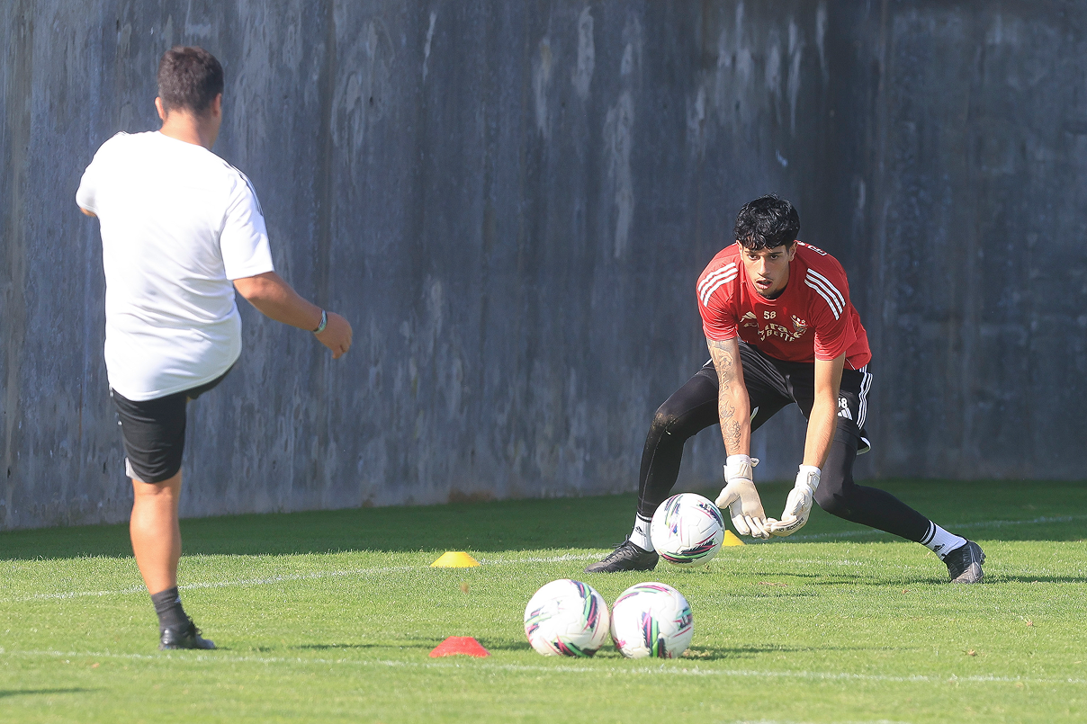 Área Técnica Futebol Formação SL Benfica: Treino de Guarda-Redes