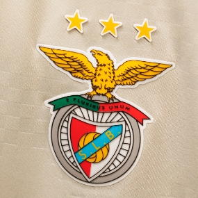 Detalhe Logo Camisola