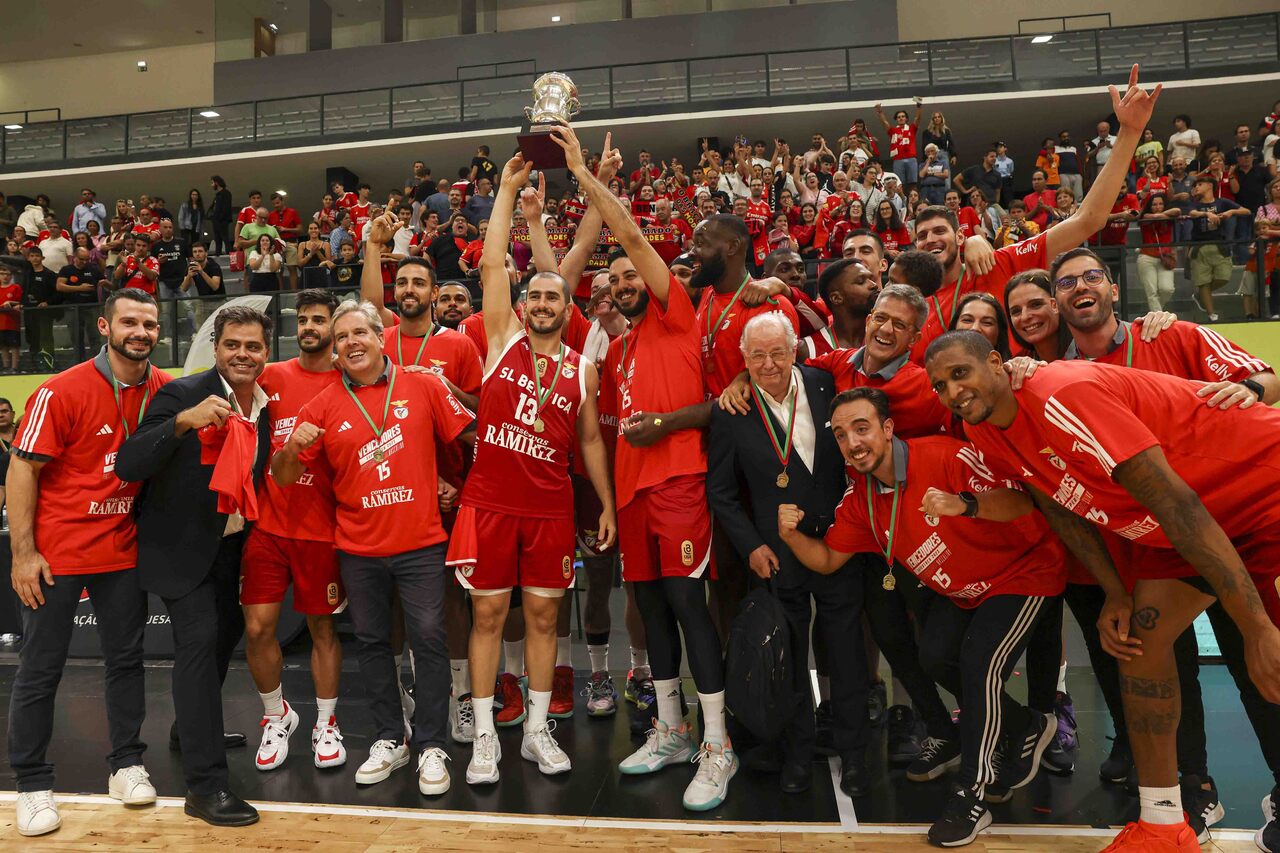 basquetebol-benfica-conquista-15-supertaca-do-palmares