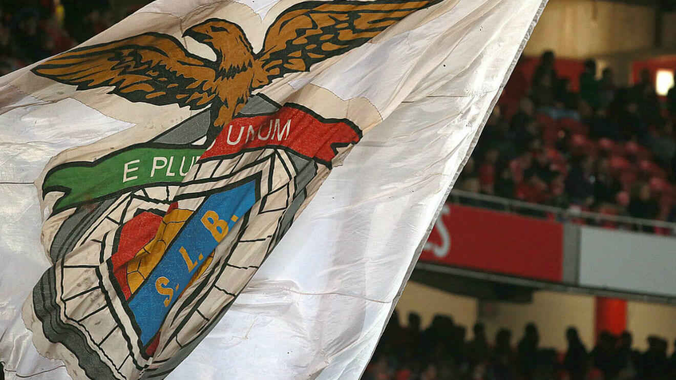 Bandeira Benfica