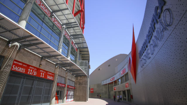 Porta 12 Estádio da Luz