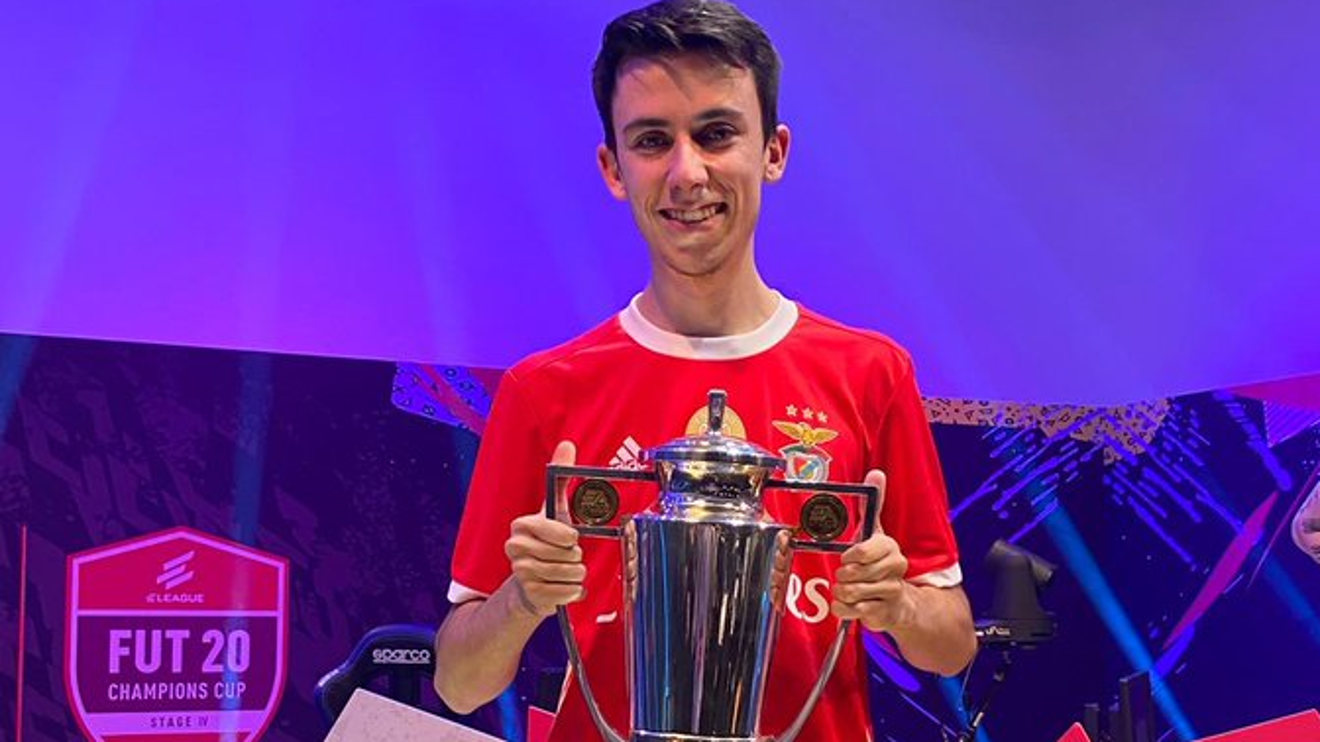 Zezinho Benfica Troféu