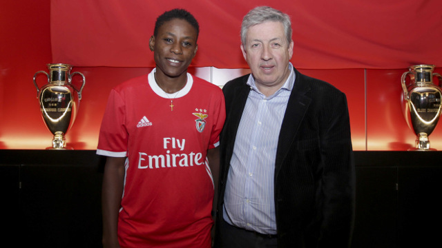 Christy Ucheibe Futebol feminino Reforço