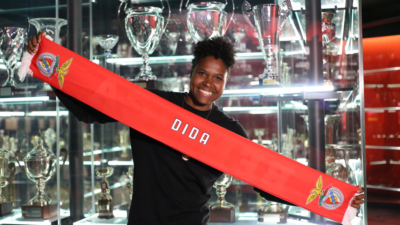 Dida (Ana Lúcia) Benfica Futebol Feminino
