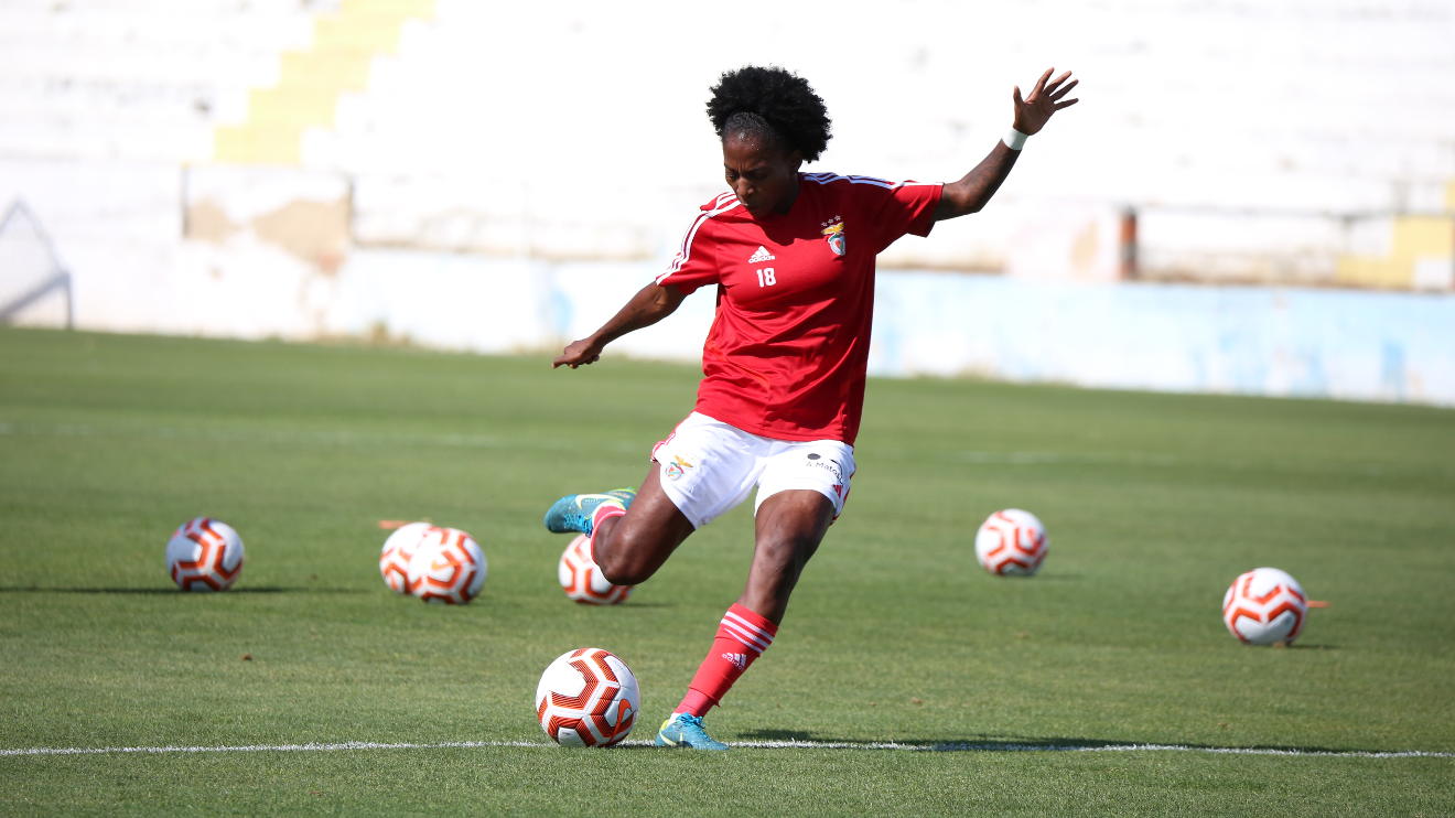 Evy Pereira 