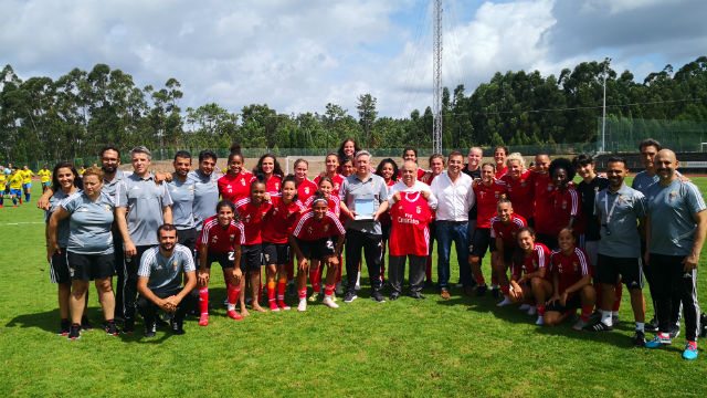 Comitiva do Sport Lisboa e Benfica no Est&#225;gio no Luso