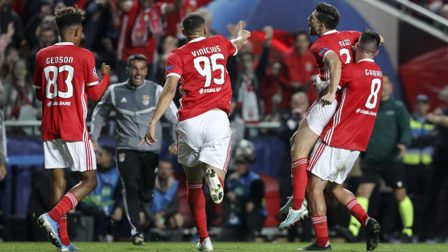 Pizzi golo Benfica Lyon