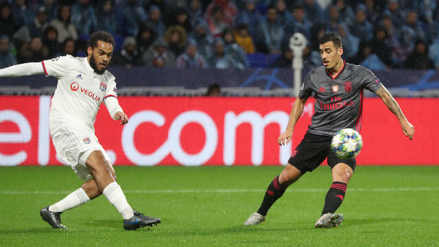 Chiquinho na partida frente ao Lyon