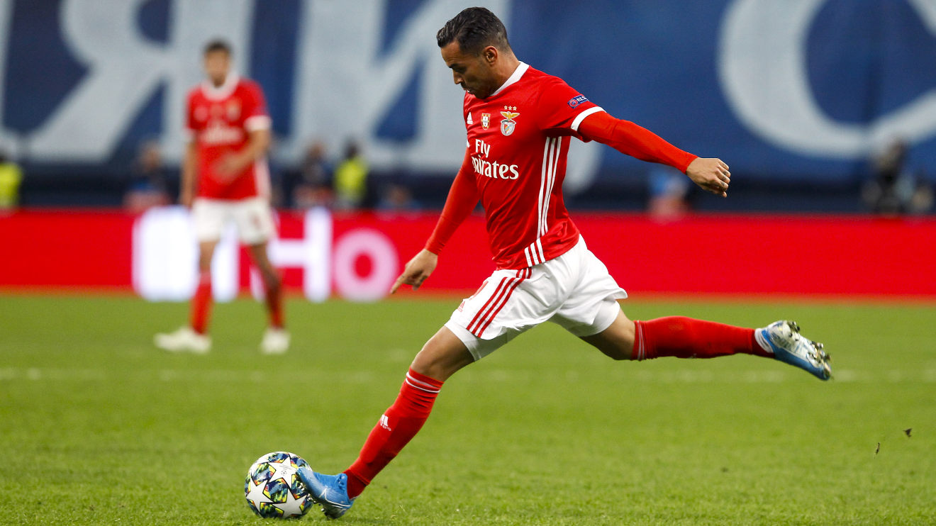 Manchester United in full talk to sign £25 million Spanish striker as good as Darwin Nunez