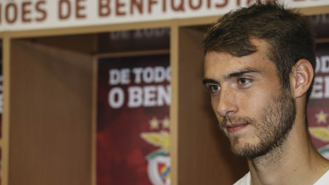 Ferro Benfica Renovação contrato