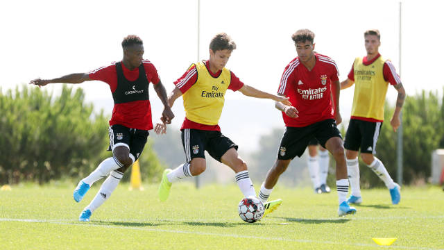 Oliveirense benfica b Oliveirense benfica b
