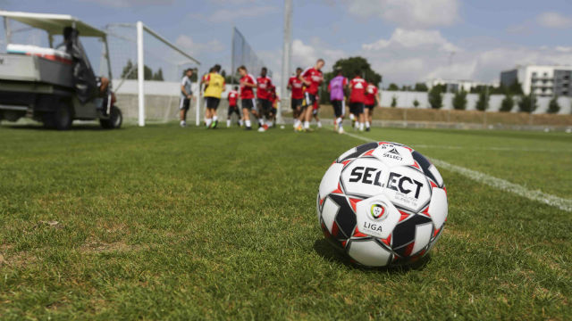 Prepara&#231;&#227;o no Caixa Futebol Campus