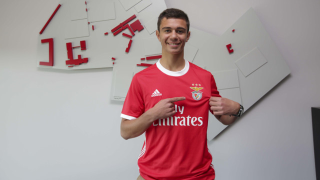 Renovação de Henrique Araújo
