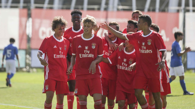 Festejos do Benfica ap&#243;s o primeiro golo