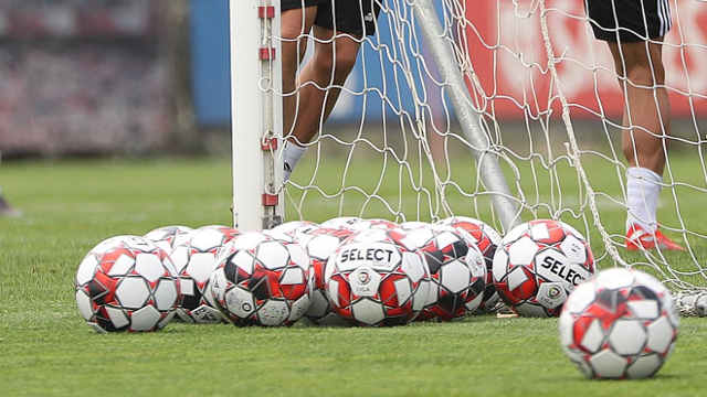 Bolas de futebol da &#233;poca 2019/20