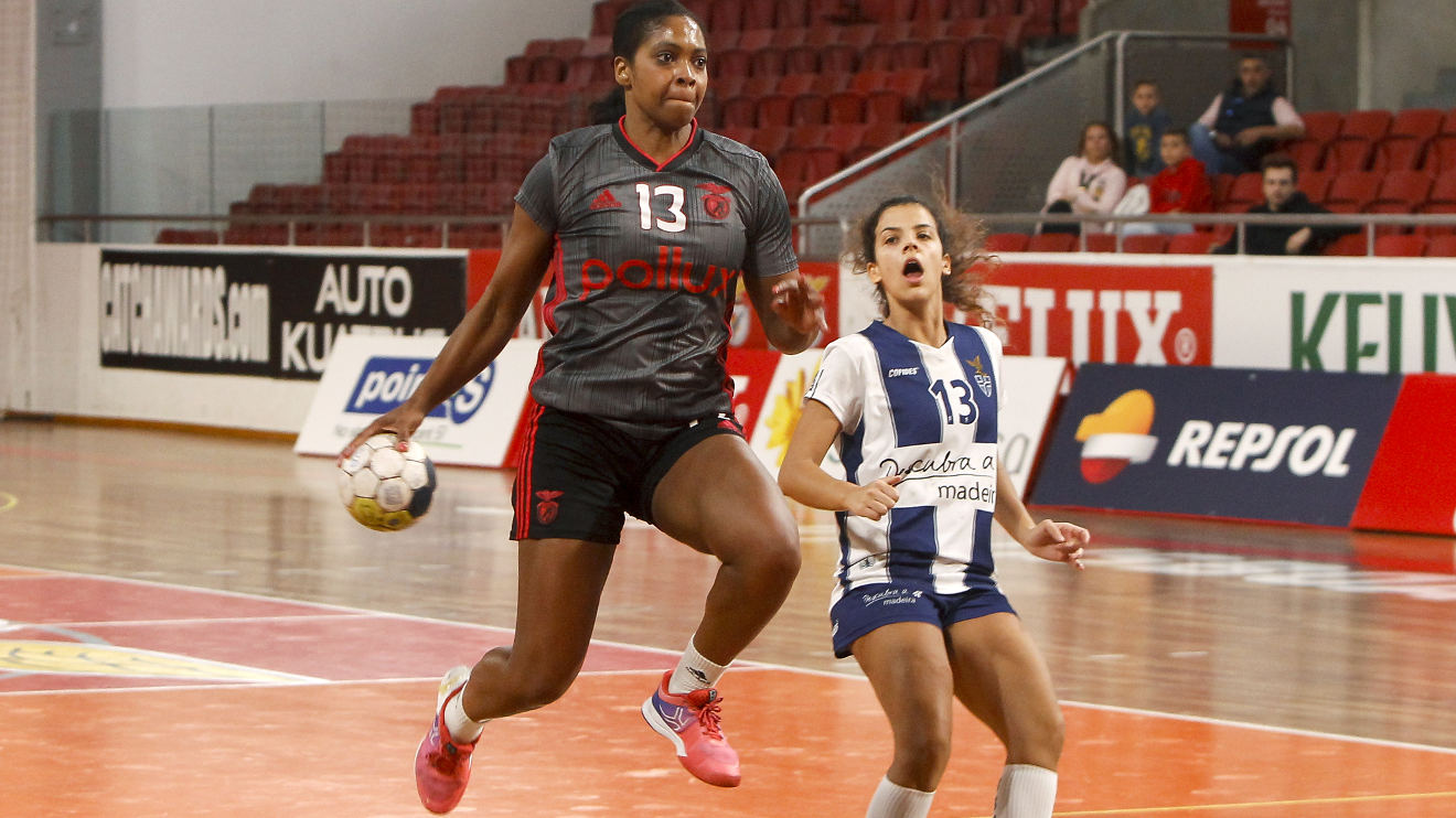 Cláudia Correia