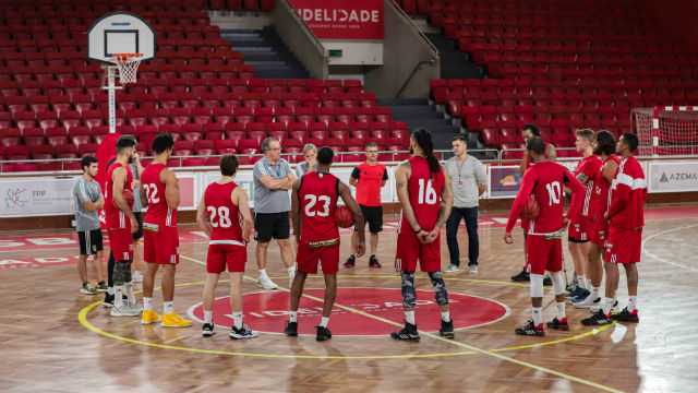 Treino para o Illiabum-Benfica