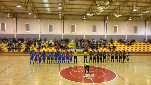 Forma&#231;&#245;es alinhadas no Pavilh&#227;o Municipal Condeixa-a-Nova