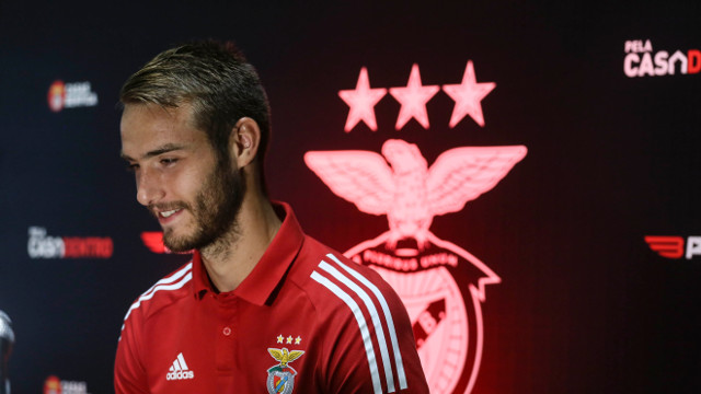 Benfica Ferro Pela Casa Dentro BPlay