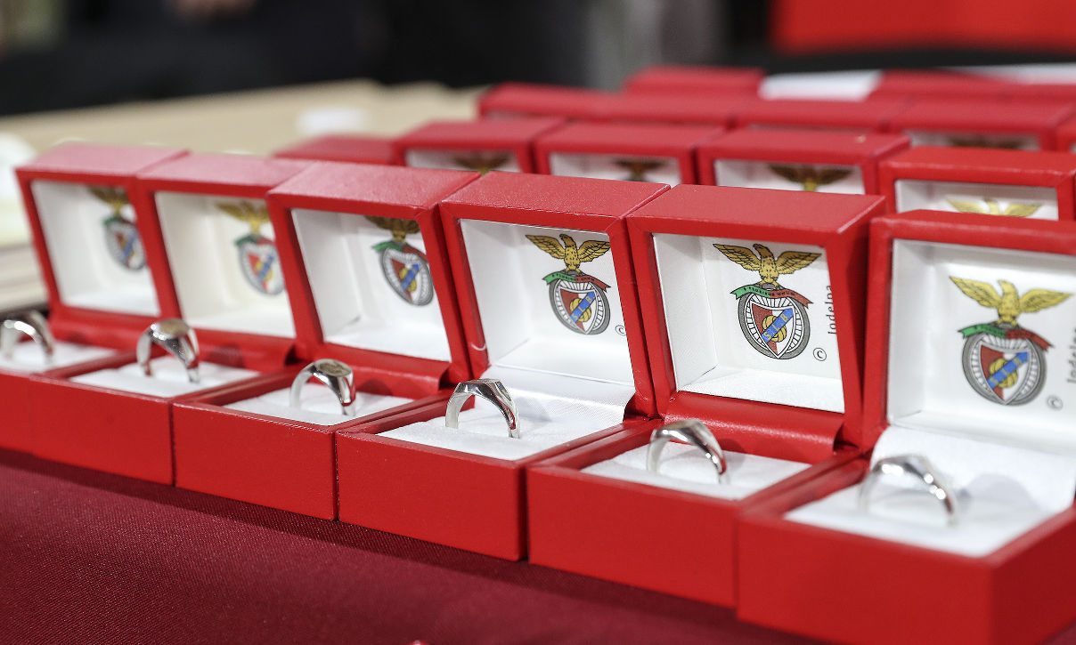 Entrega dos Emblemas de Dedicação