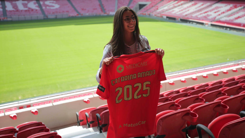 Catarina Amado renova contrato com o Benfica