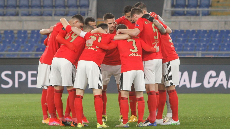 Equipa reunida