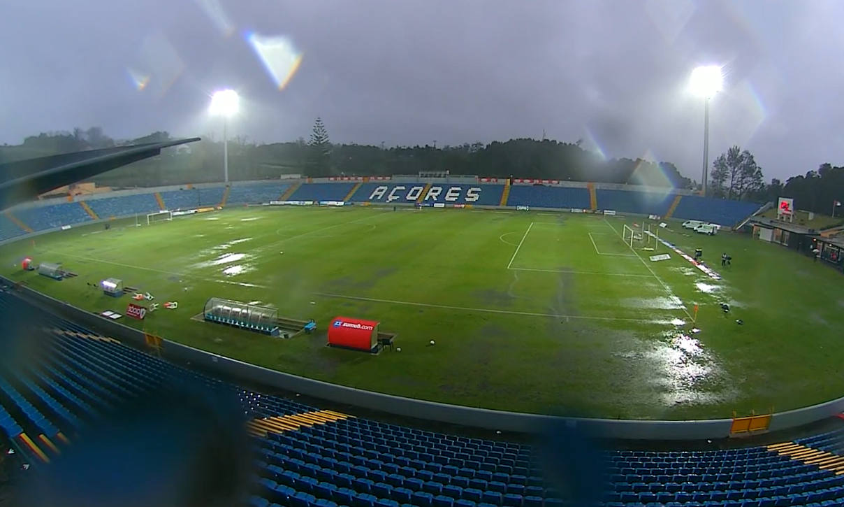 storm postpones the santa clara benfica match sl benfica