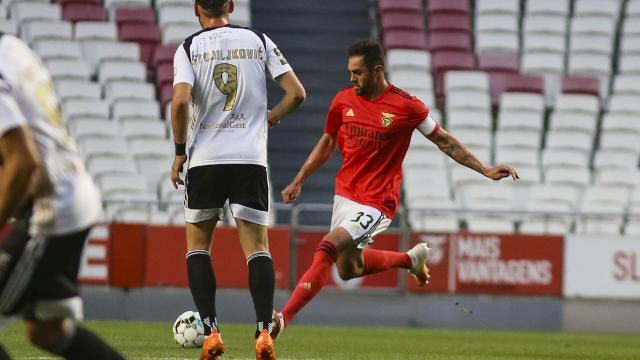 Benfica-Farense