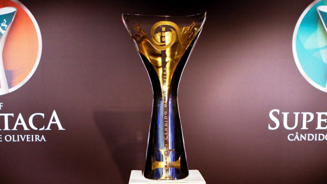 Trof&#233;u da Superta&#231;a