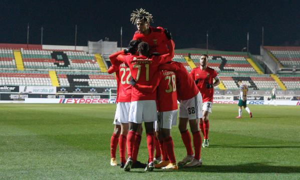 Benfica festejou golos nas duas partes do jogo