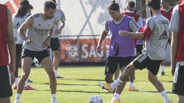 Darwin Primeiro Treino no Benfica Campus