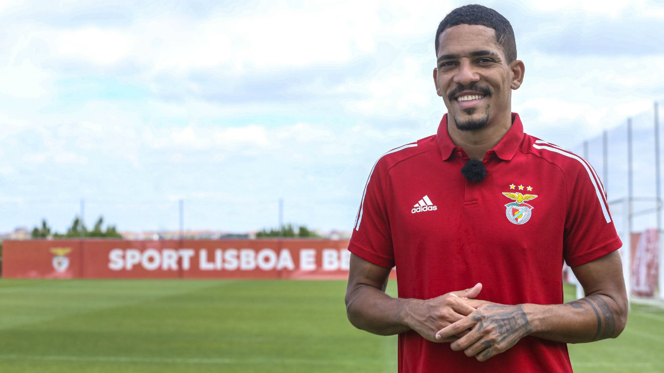 Gilberto Futebol Benfica Entrevista BTV