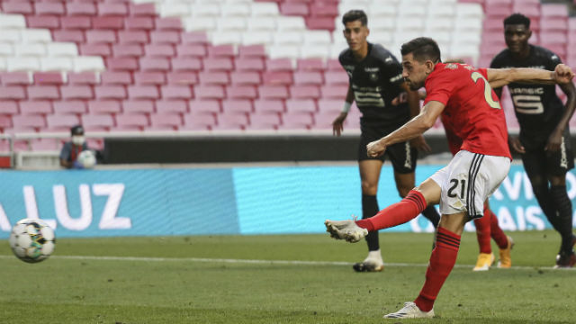 Pizzi marcou um golo e fez uma assist&#234;ncia