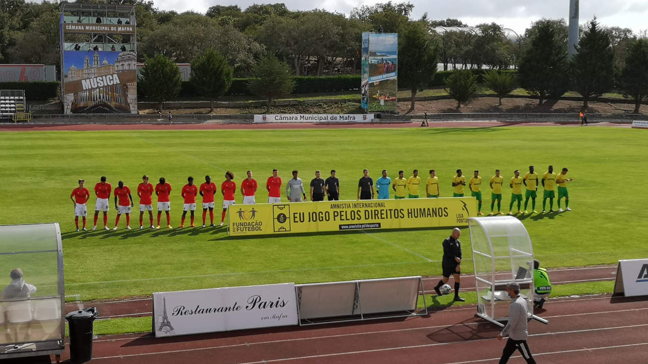 Onzes iniciais de CD Mafra e Benfica B