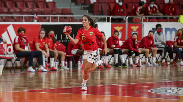Carolina Gomes, melhor marcadora do Benfica na partida com 7 golos