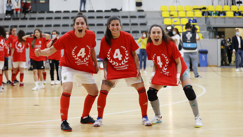 Festejos Tetracampeonato Quinta dos Lombos-Benfica Futsal feminino
