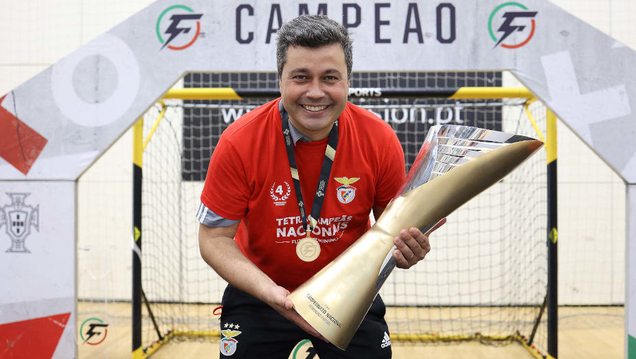 Festejos Tetracampeonato Quinta dos Lombos-Benfica Futsal feminino