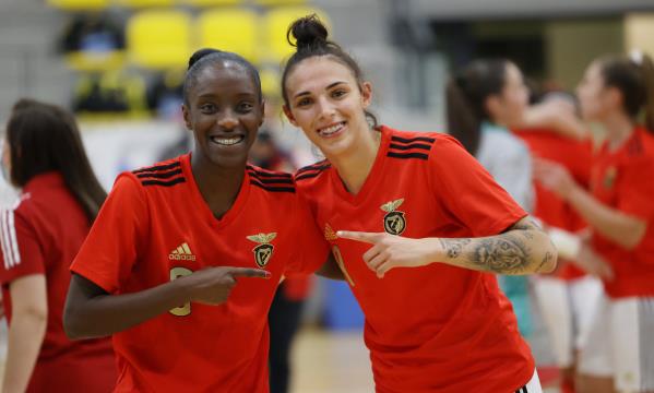 Janice Silva (2) e Fifó (1) marcaram os golos do Benfica