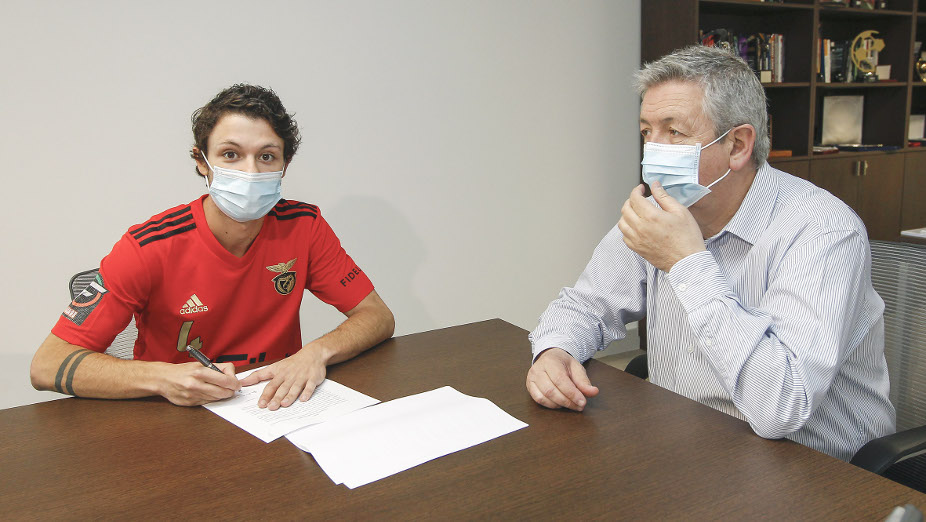 Renovação de Afonso Jesus