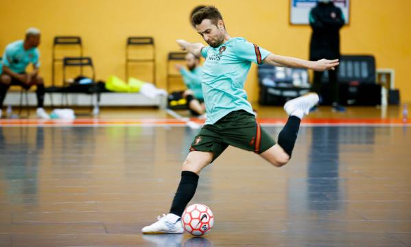 Tiago Brito ao servi&#231;o de Portugal