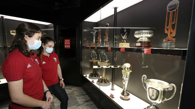 Flor e Agustina no Museu