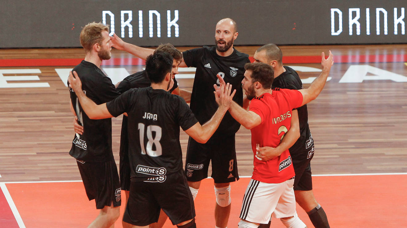 Benfica Esmoriz 3.ª jornada Campeonato Voleibol