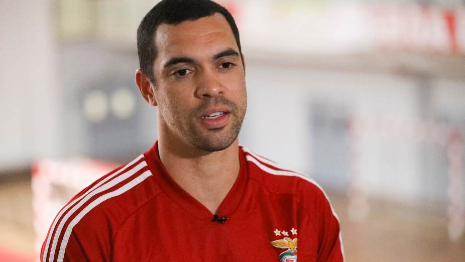 Theo