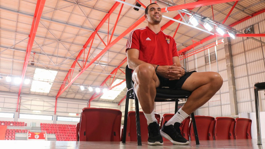 Theo