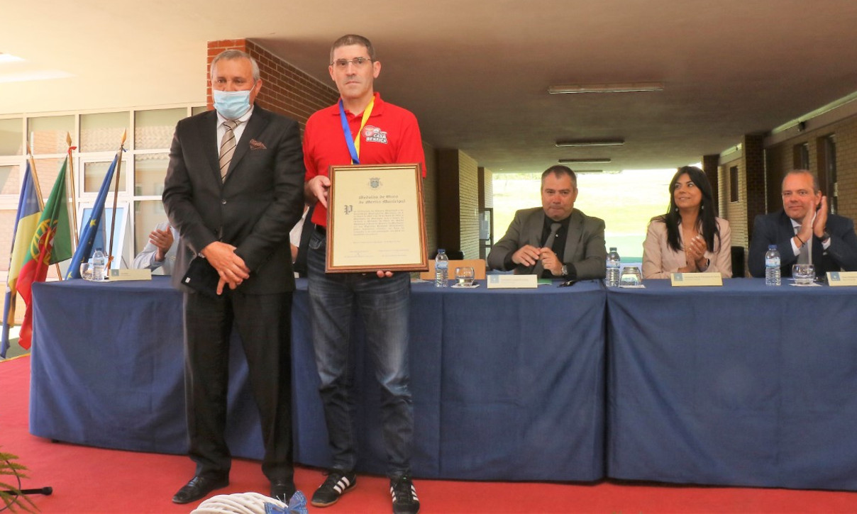 Casa Benfica Mortágua, Medalha de Ouro de Mérito