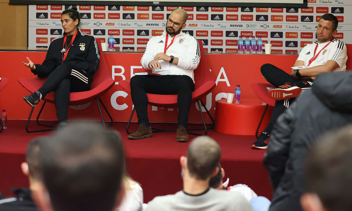Encontro de treinadores no Benfica Campus