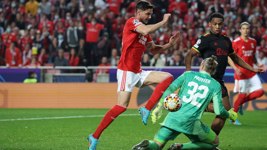 Benfica-Ajax 1.ª mão oitavos final Champions