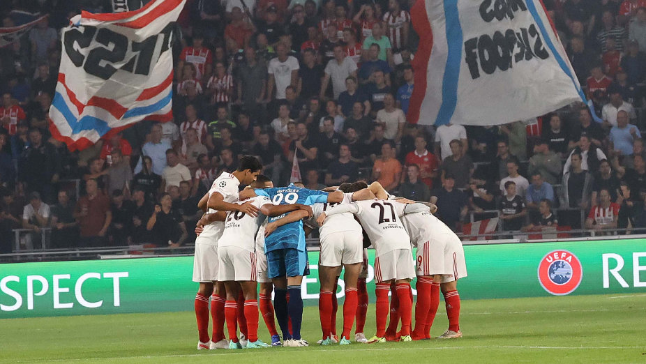 Equipa do Benfica no jogo contra o PSV