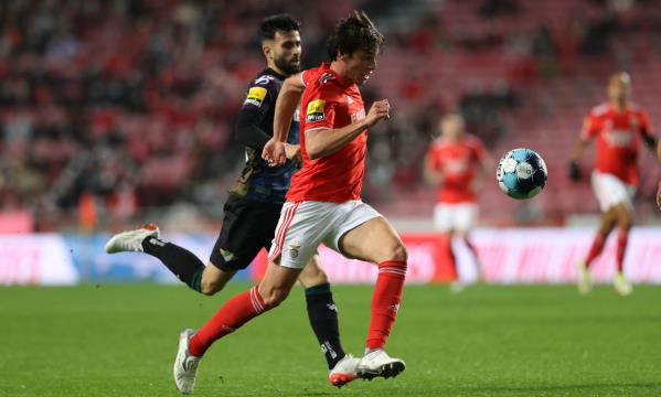 Paulo Bernardo estreou-se a titular pelo Benfica